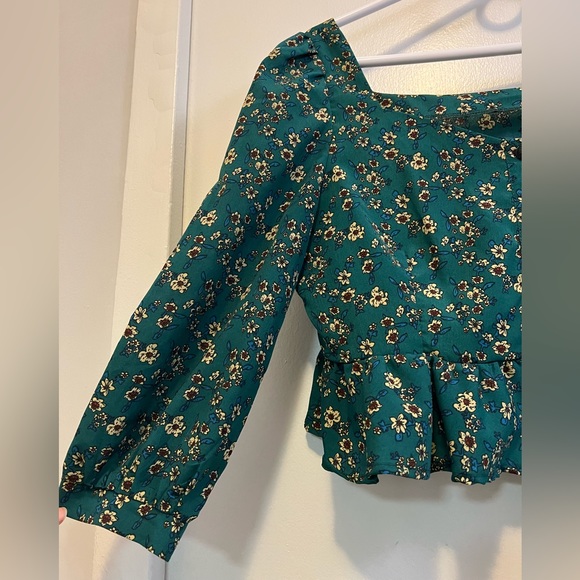 Shein Green Floral Peplum Top - Picture 6 of 7